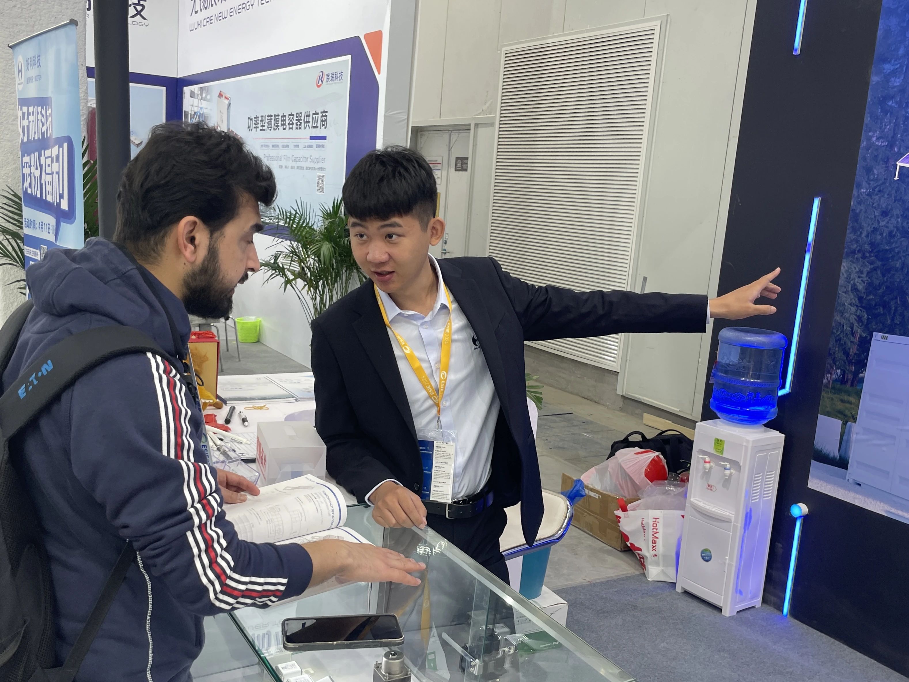 亚洲精品一区二区三区新线路